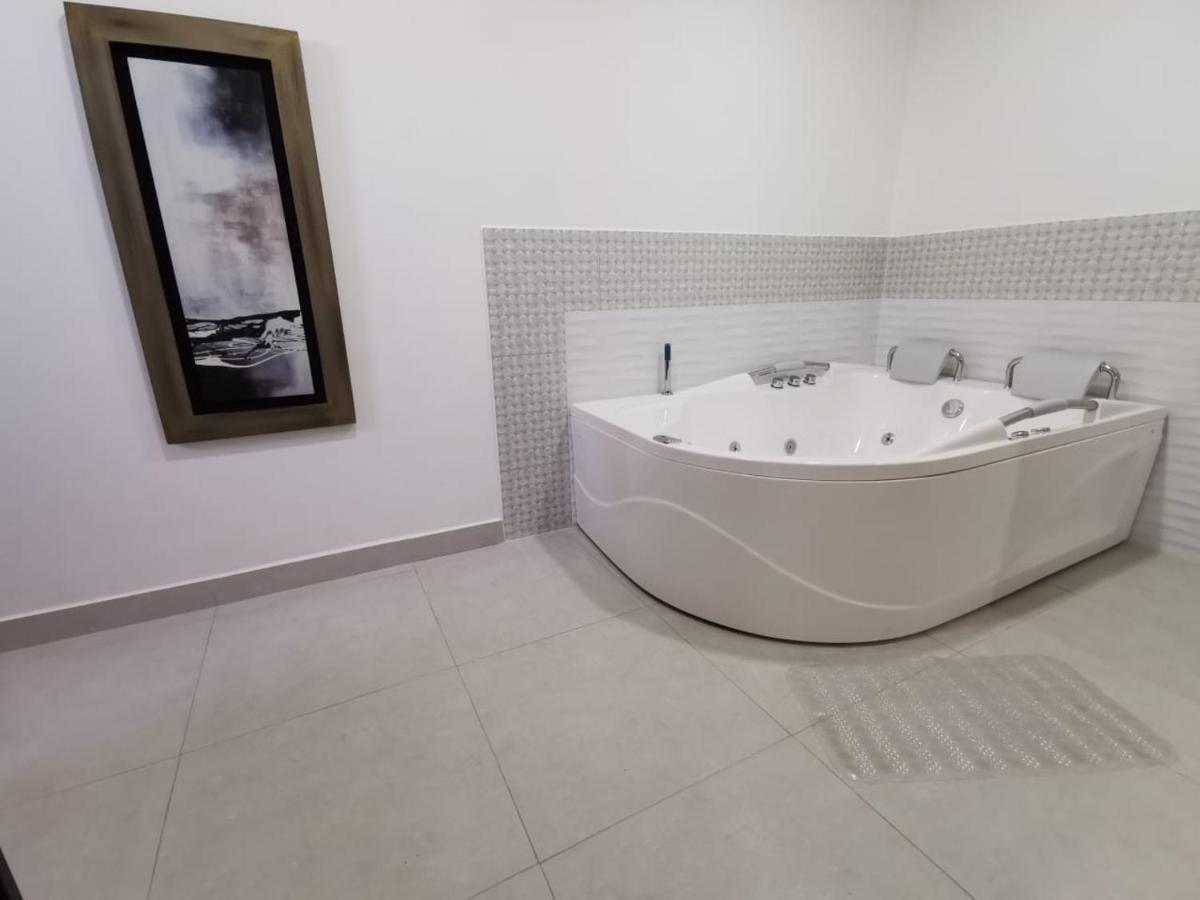 Hotel Torre Del Prado Barranquilla  Exteriör bild